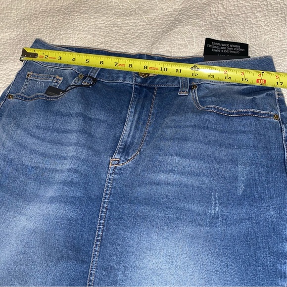 Seven7 Denim Skirt Embroidered Raw Hem Skirt - Picture 12 of 13